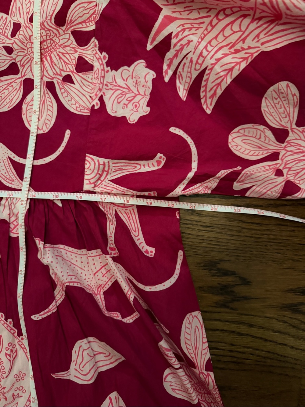 Oliphant balloon sleeve top! Fabulous! Size M! Perfect dressed up or down! - Picture 7 of 8